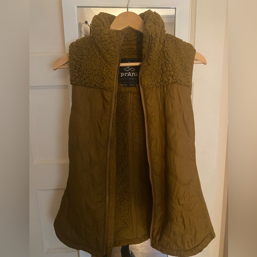 Cozy Prana Esla Sherpa Vest LIKE NEW